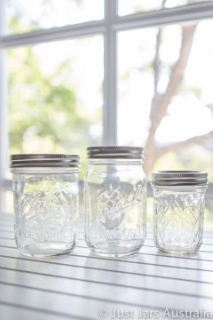 Mixed pack - 48 Mason jars (with lids)